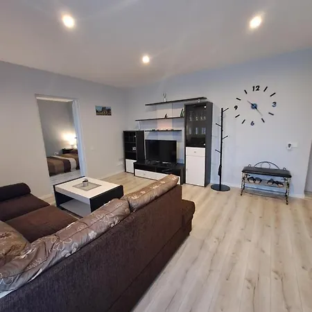 2bedroom In Gulbiu Street Apartment Klaipeda