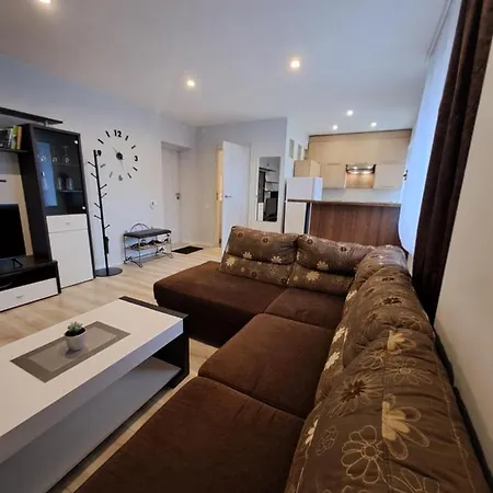 2bedroom In Gulbiu Street